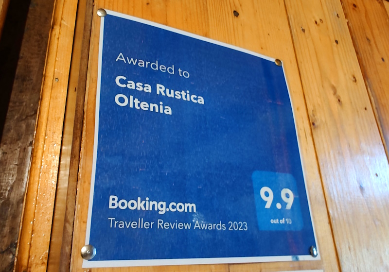 rating 9,9 pe booking.com pentru casa rustica oltenia
